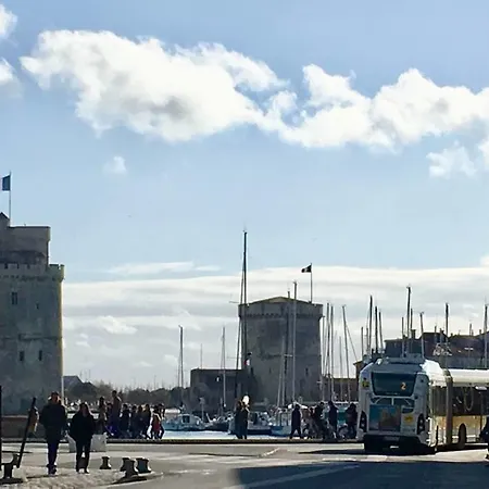 Διαμέρισμα Sur Le Vieux Port Wifi *